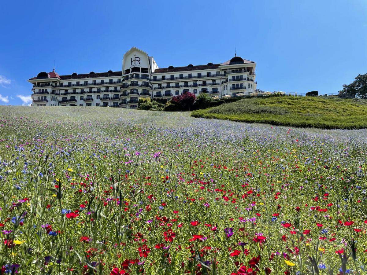 Hotel Royal Evian-les-Bains Exterior photo